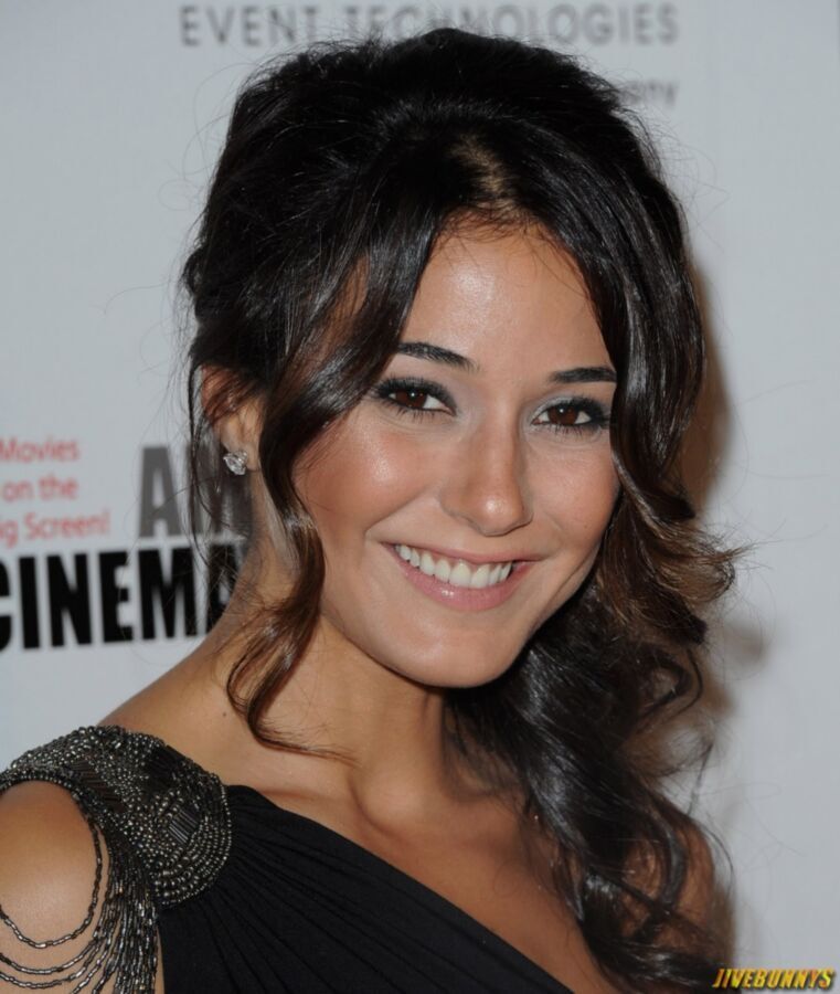 Emmanuelle Chriqui