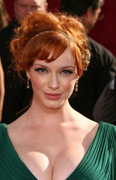 Celebrity Ms. Christina Hendricks - charmy and BUSTY actress