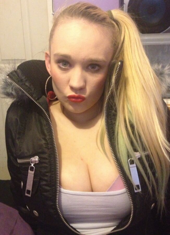 Chav slag for tributes and fakes