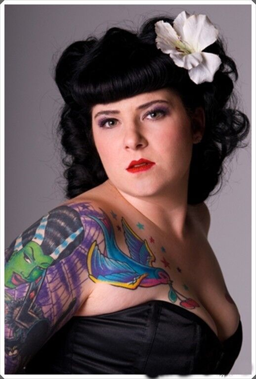 Plus-Size-Pinups