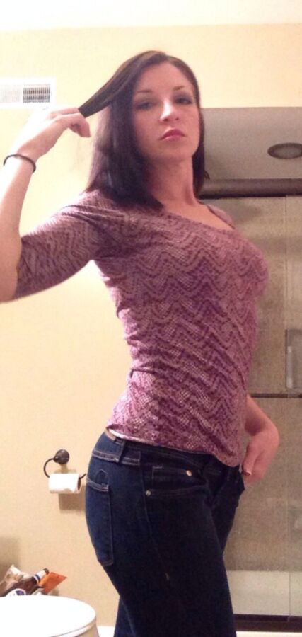 Perfect Brunette Selfshot Teen