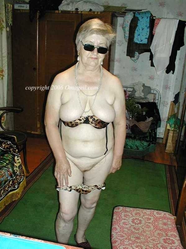 Eine sexy OMA