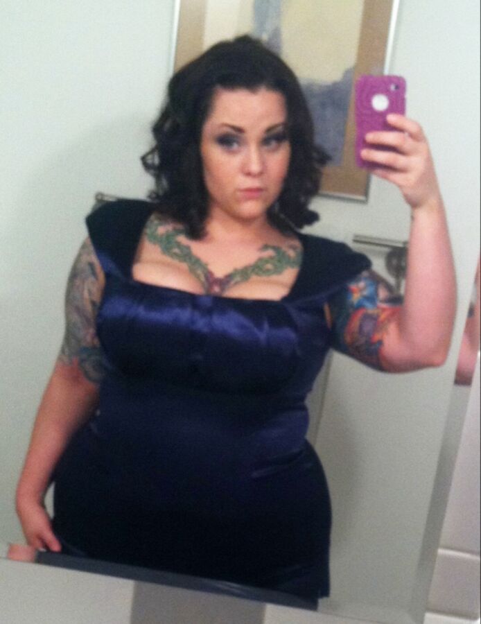 tattooed BBW Mommy