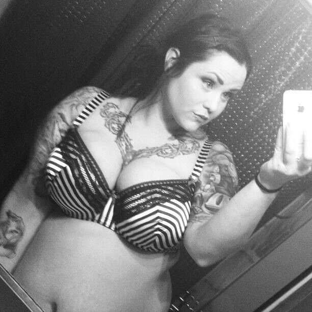 tattooed BBW Mommy