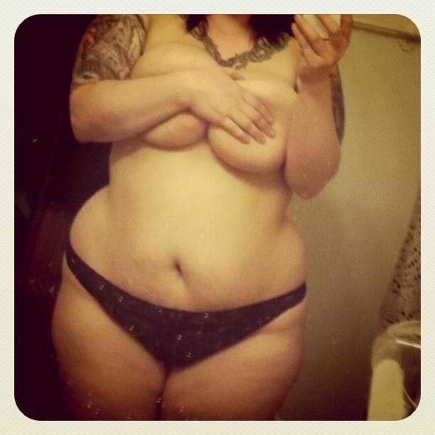 tattooed BBW Mommy