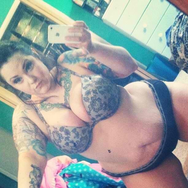 tattooed BBW Mommy