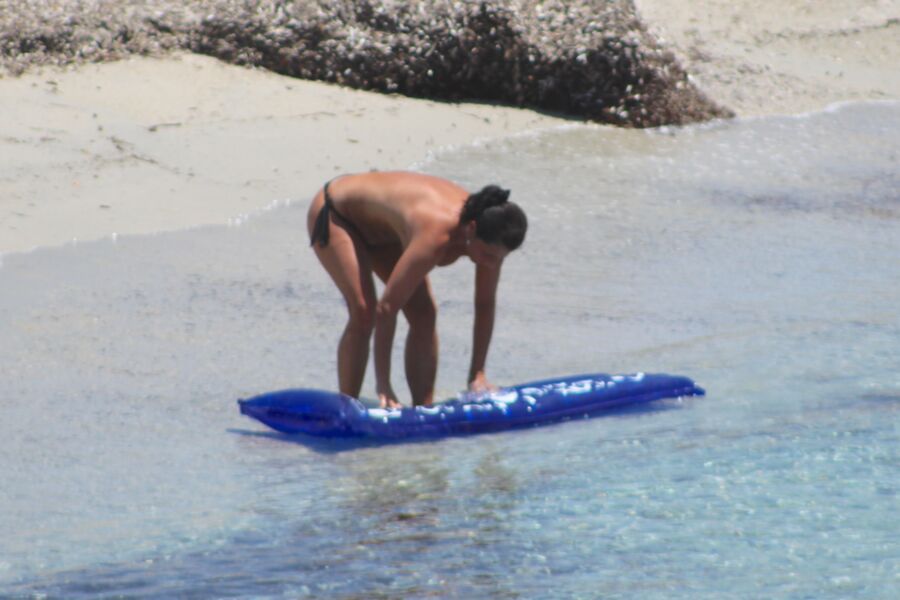 French babe caught topless in Mikri Vigla, Naxos