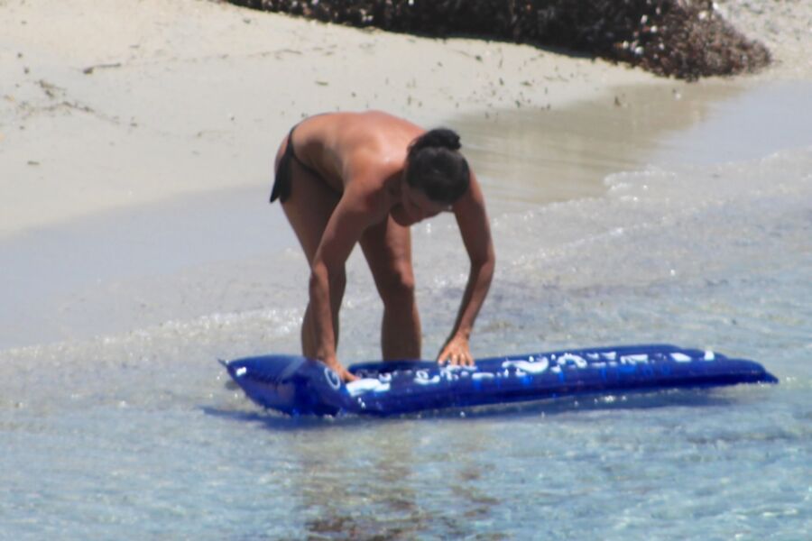 French babe caught topless in Mikri Vigla, Naxos