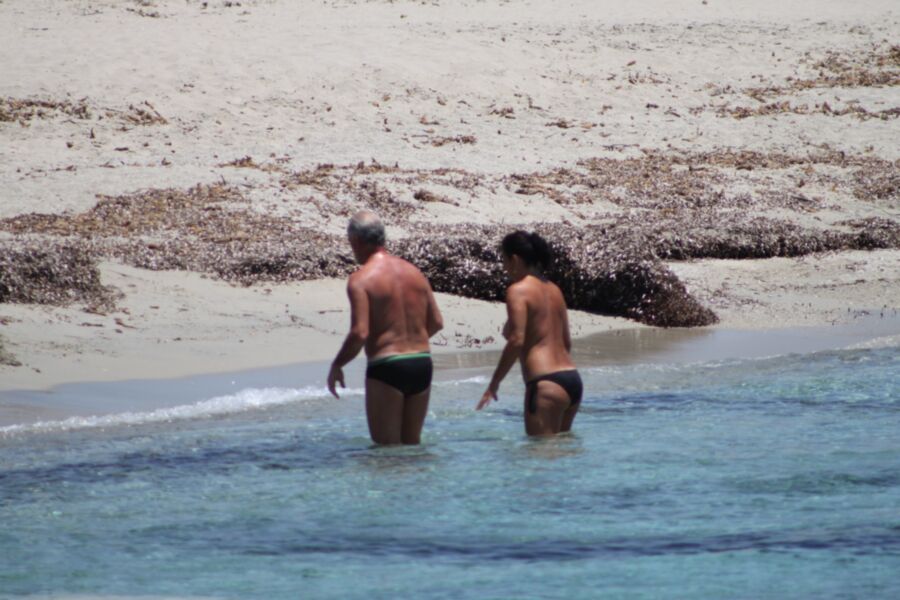 French babe caught topless in Mikri Vigla, Naxos