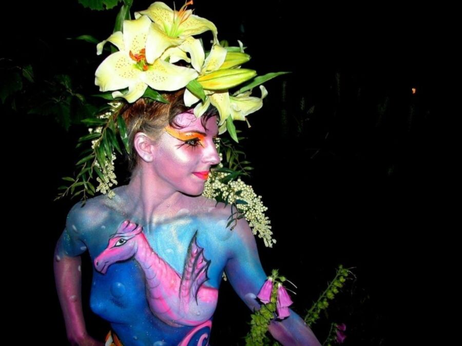 More Random Body Painting Pics