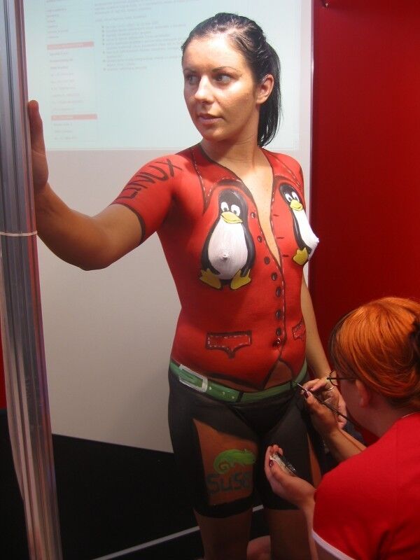 More Random Body Painting Pics