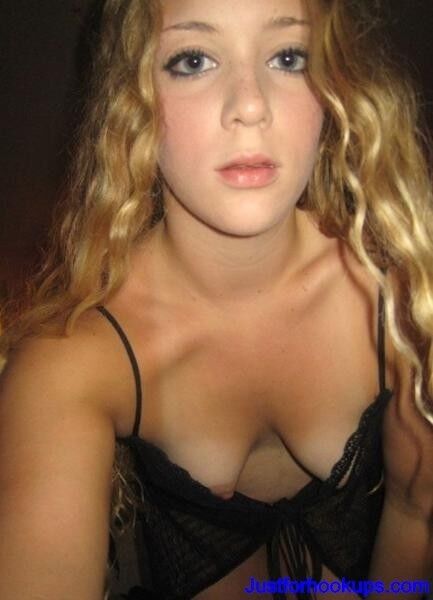 super cute teen selfshots