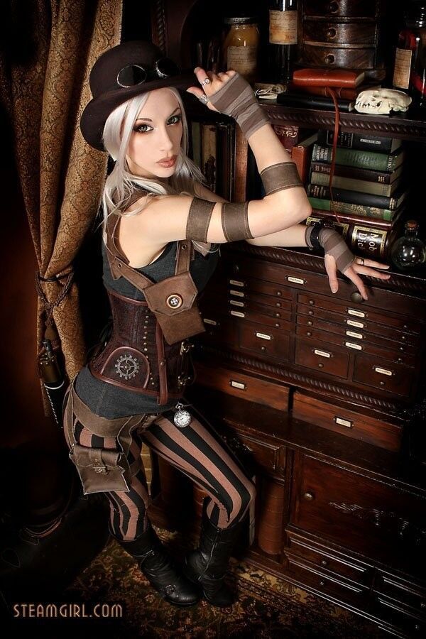 Steampunk - Mogno