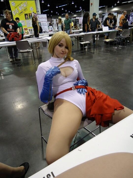 Powergirl - cosplay busty slags