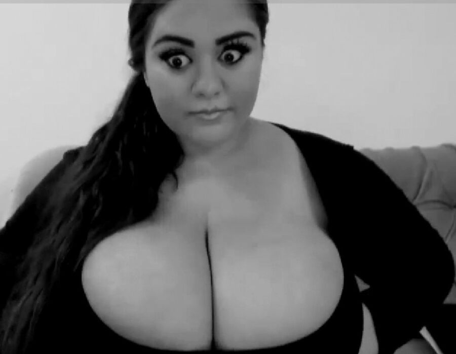 Amateurs with big tits