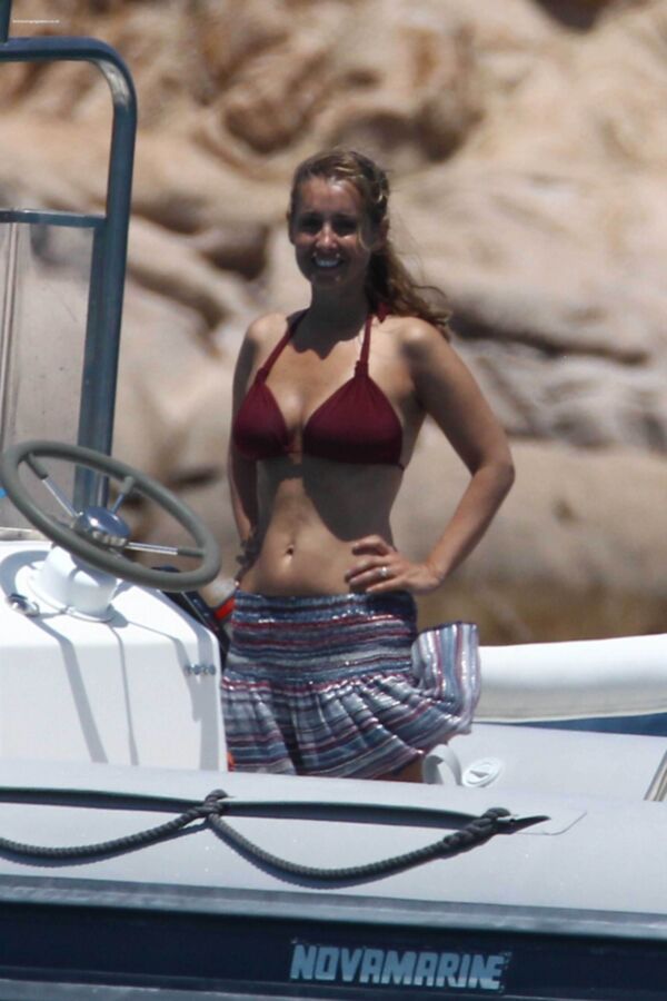 Louise Redknapp (Nurding) Ass Tits Legs Bikini British Celeb