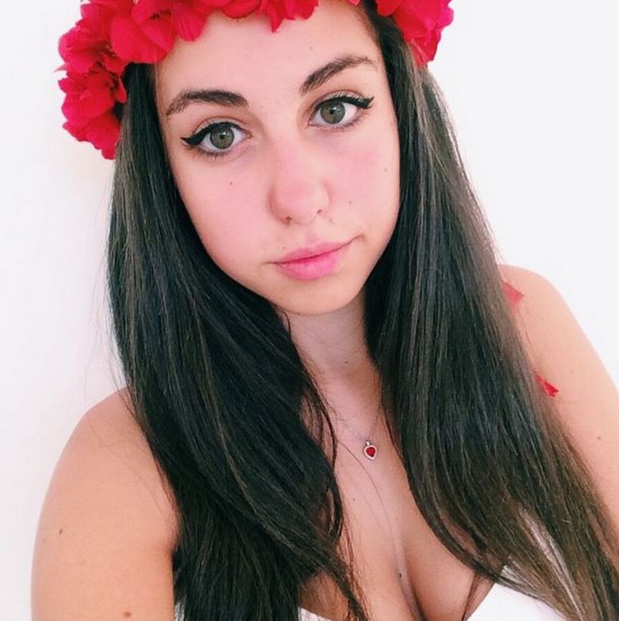 Puta adolescente portuguesa - Mariana