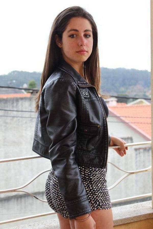 Puta adolescente portuguesa - Mariana