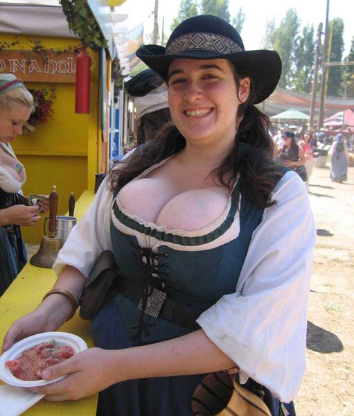 Ren Fair cleavage NN