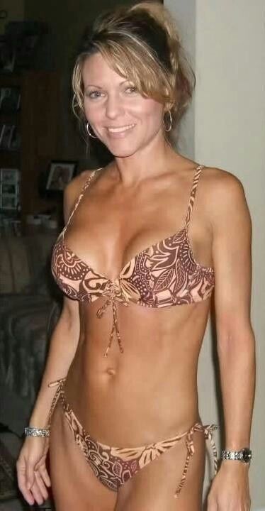 Brunette milf