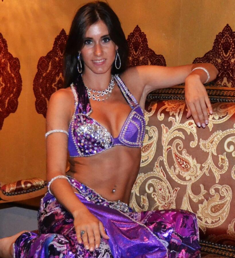 Morph my belly dancer friend