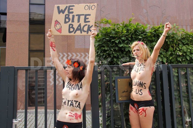 naked protest