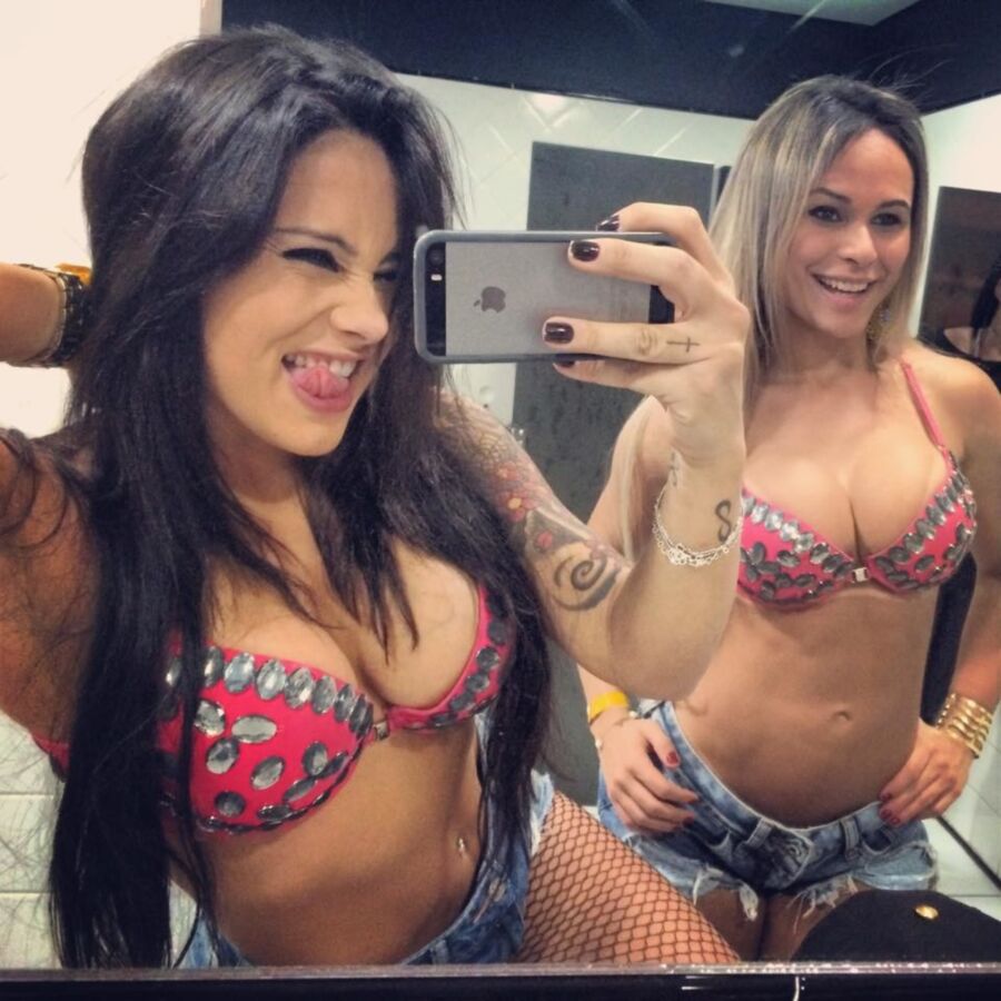 loira milf bunda incrível e grandes mamas