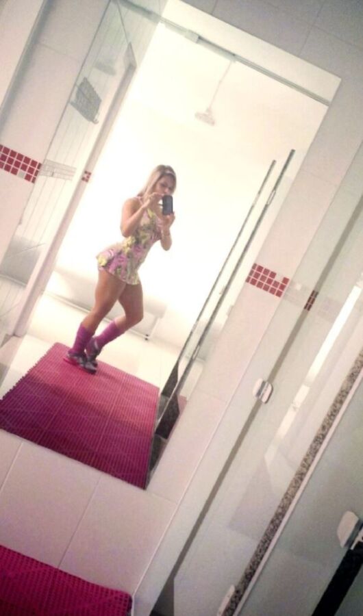 loira milf bunda incrível e grandes mamas