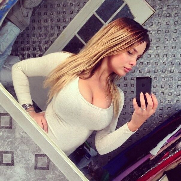 ANASTASIYA KVITKO Big tits boobs Goddess SELFIE QUEEN