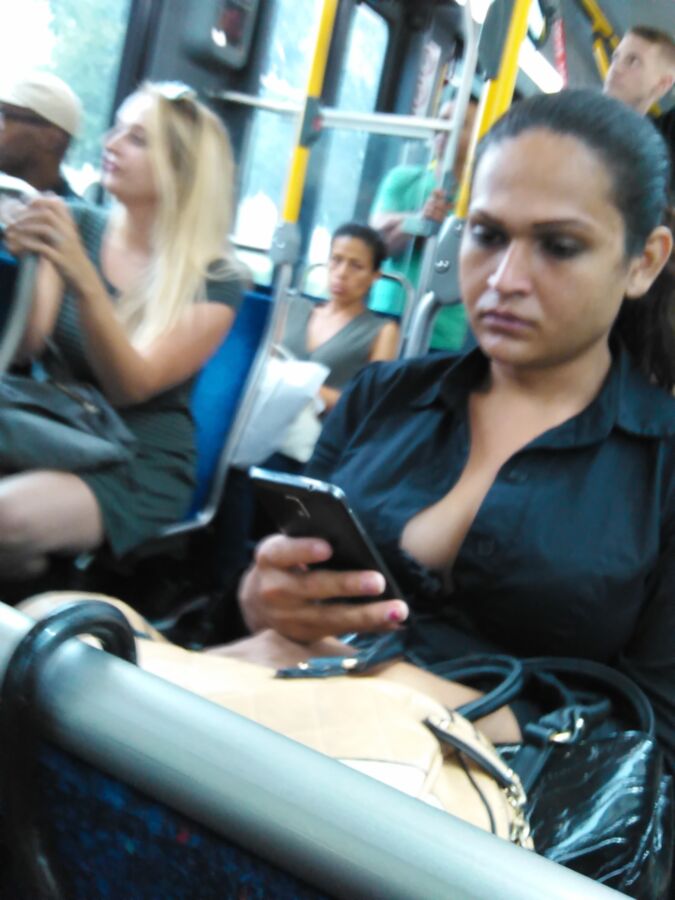 Sluts I saw on the bus today!