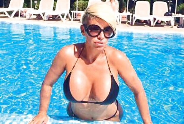 Serbian MILF Dara Bubamara!