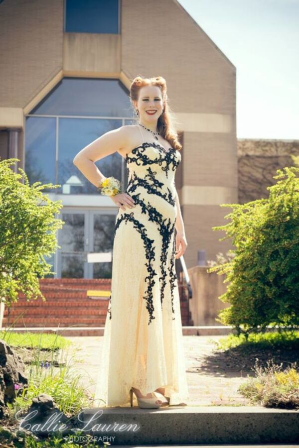 Fapbook: Grace goes to prom