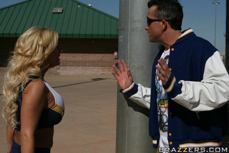 Shyla Stylez cheerleader DP