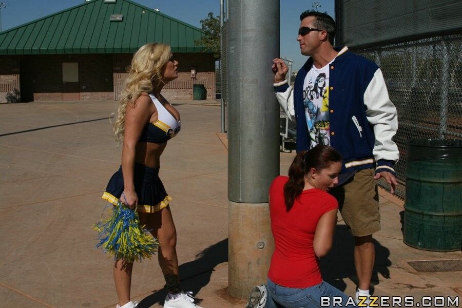 Shyla Stylez cheerleader DP