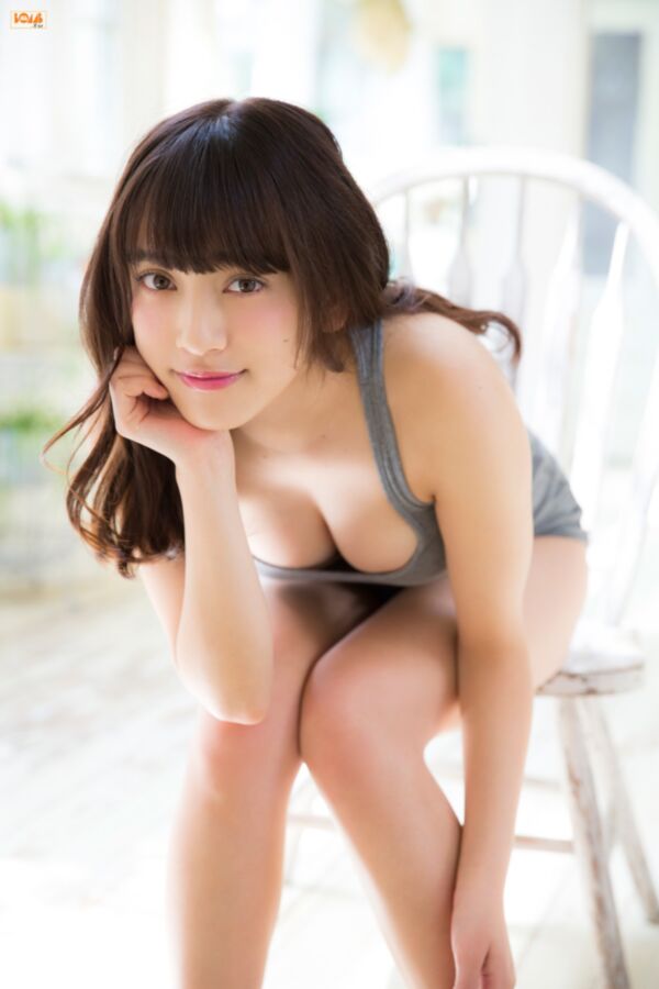 Sexy Bikini-Idol Sayaka Tomaru