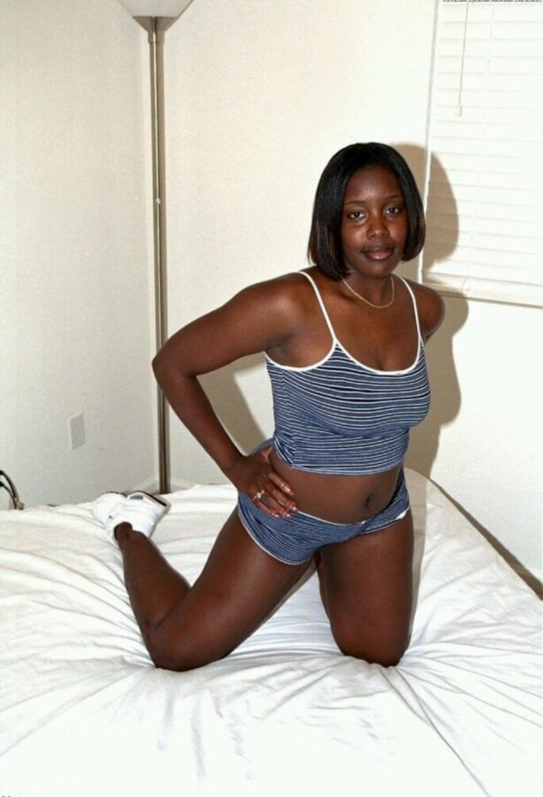 Lashawna ~ Sexy hottie from the hood