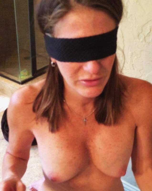 The Blindfold Wife - Favorite Tit Pics