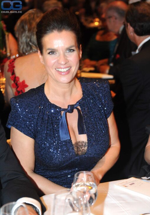 sexy deutsche Promi-Schlampe Katarina Witt