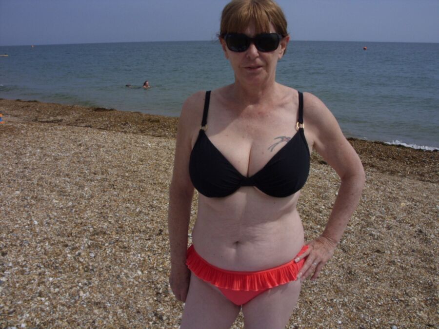 Amateur-MILF am Strand