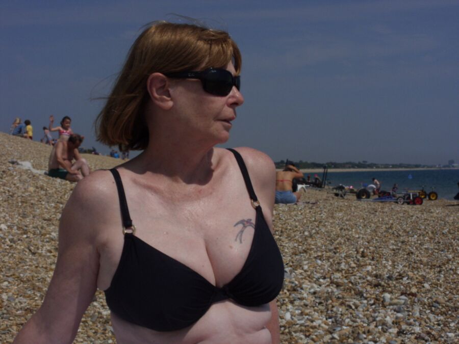 Amateur-MILF am Strand