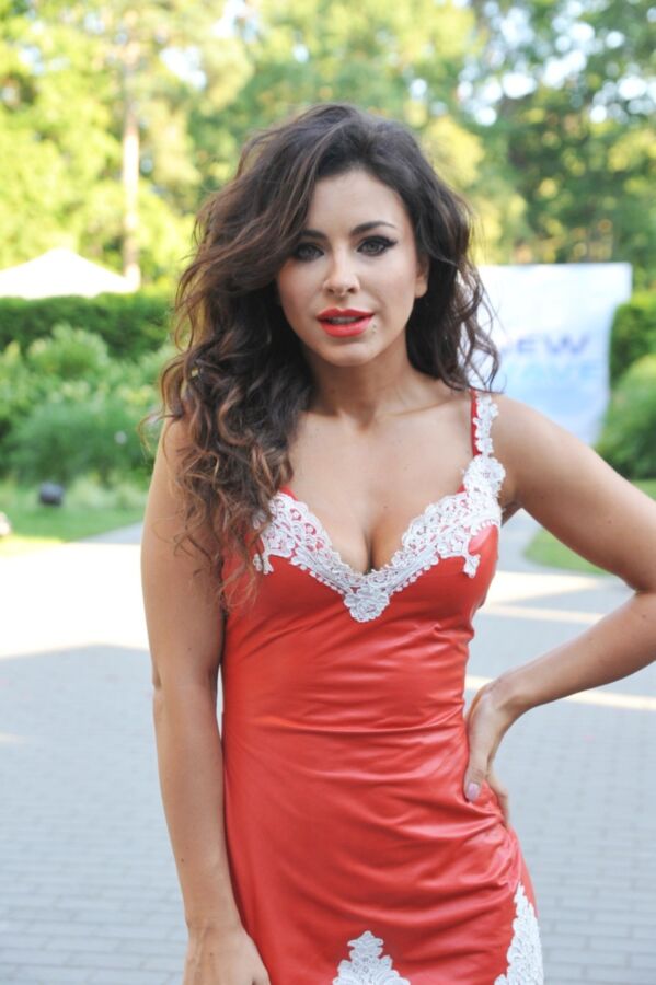 Ani Lorak. Ukrainian singer. Real photos.