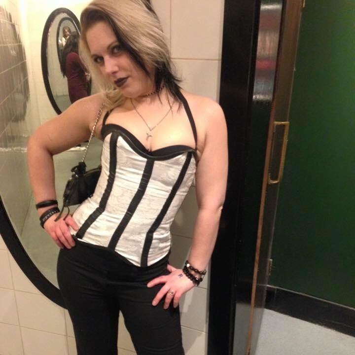 Beccy the gothic slut