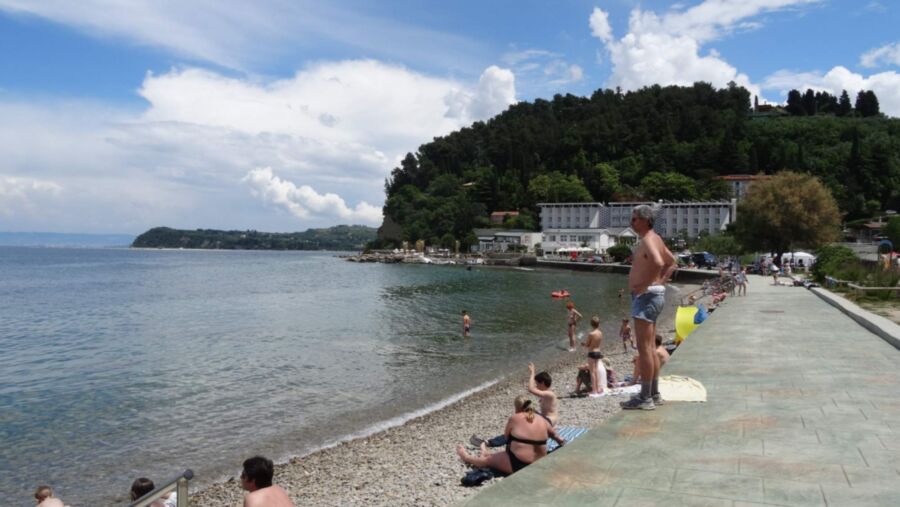 Czech Girls Naked At The Croatian Beach