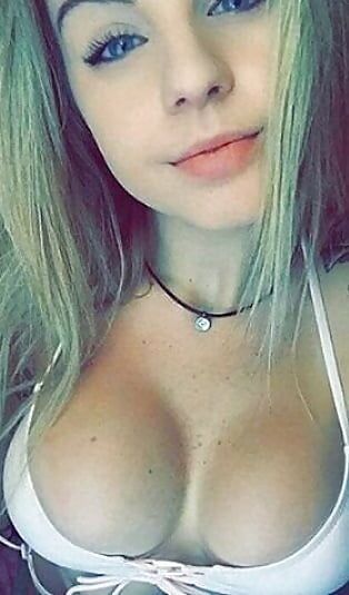 Selfie sexy con tetas