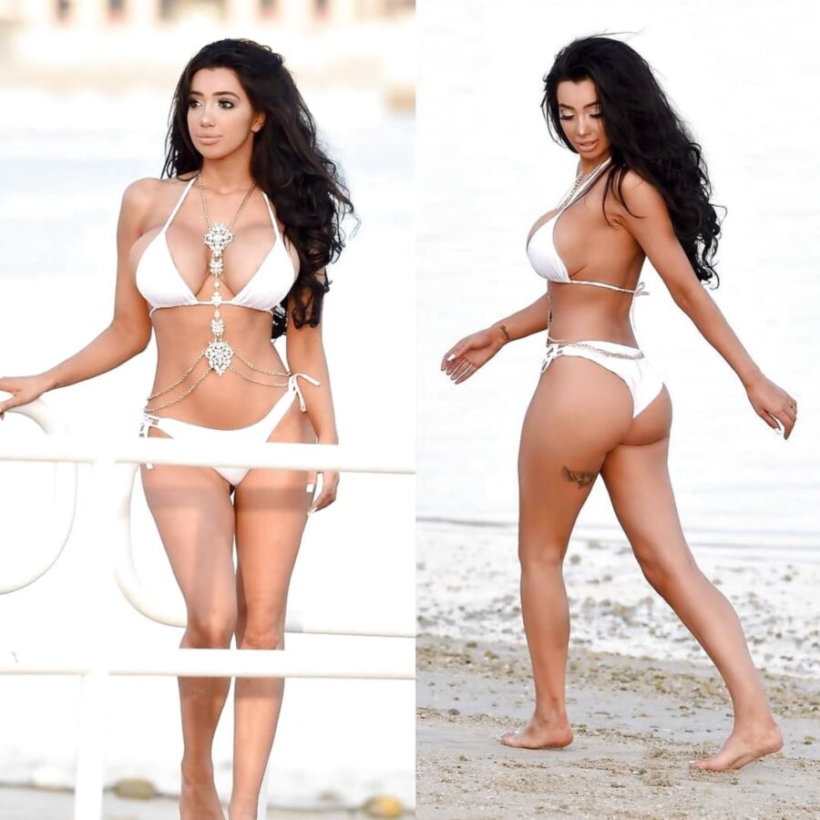 Chloe Khan - Perra bimbo sexy - Grandes tetas falsas - Tacones altos