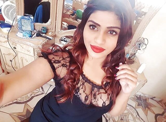 Hermosa desi puta