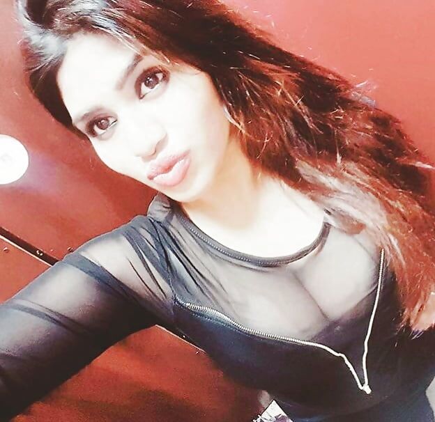 Gorgeous desi slut