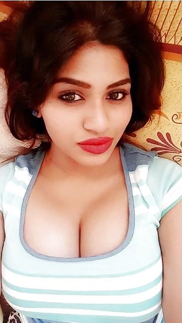 Gorgeous desi slut