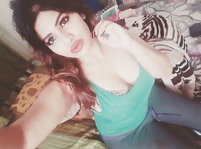 Gorgeous desi slut