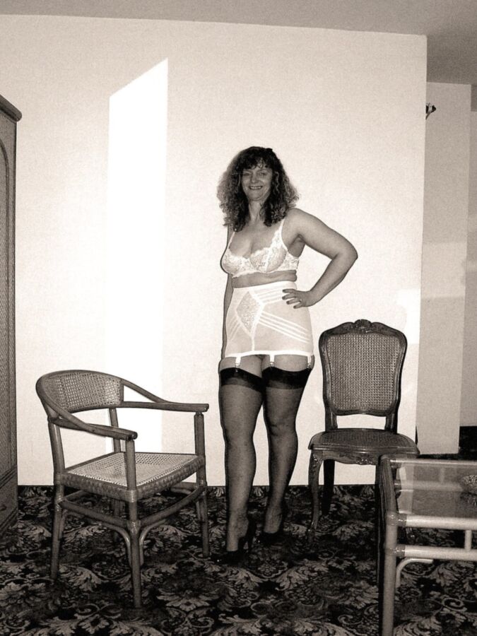 Monochrome Mom So Fucking Sexy in White Girdle